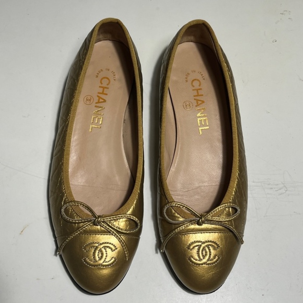 CHANEL Metallic Gold Flats with Bow